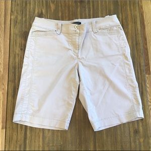 WHBM Tan Bermuda Short Size 6